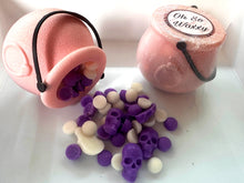 Load image into Gallery viewer, Witches Cauldron with Scoopies &amp; Skulls Wax Melts - Choice of Scents
